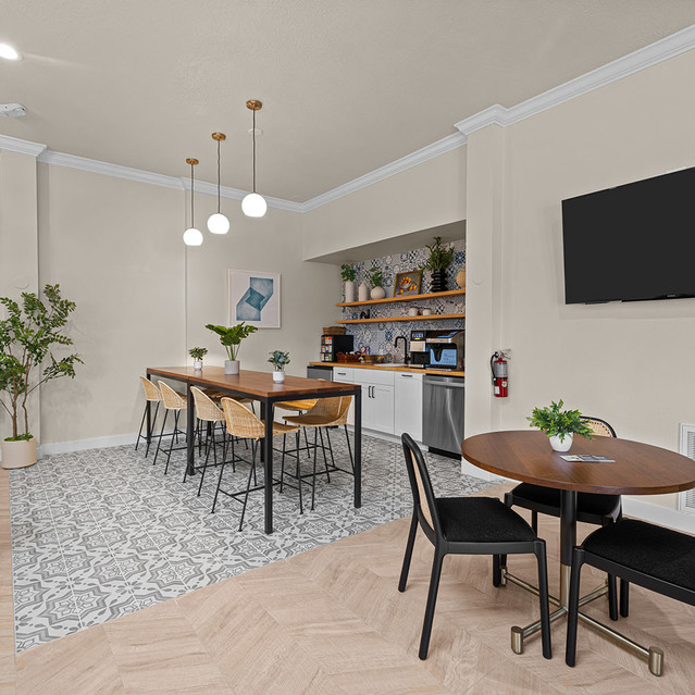 The Park at Positano - Pantry Area with Television